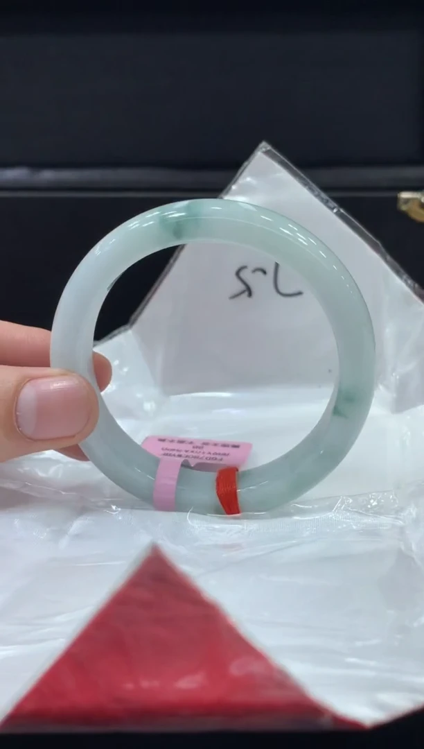 未镶嵌手镯翡翠翡翠手镯