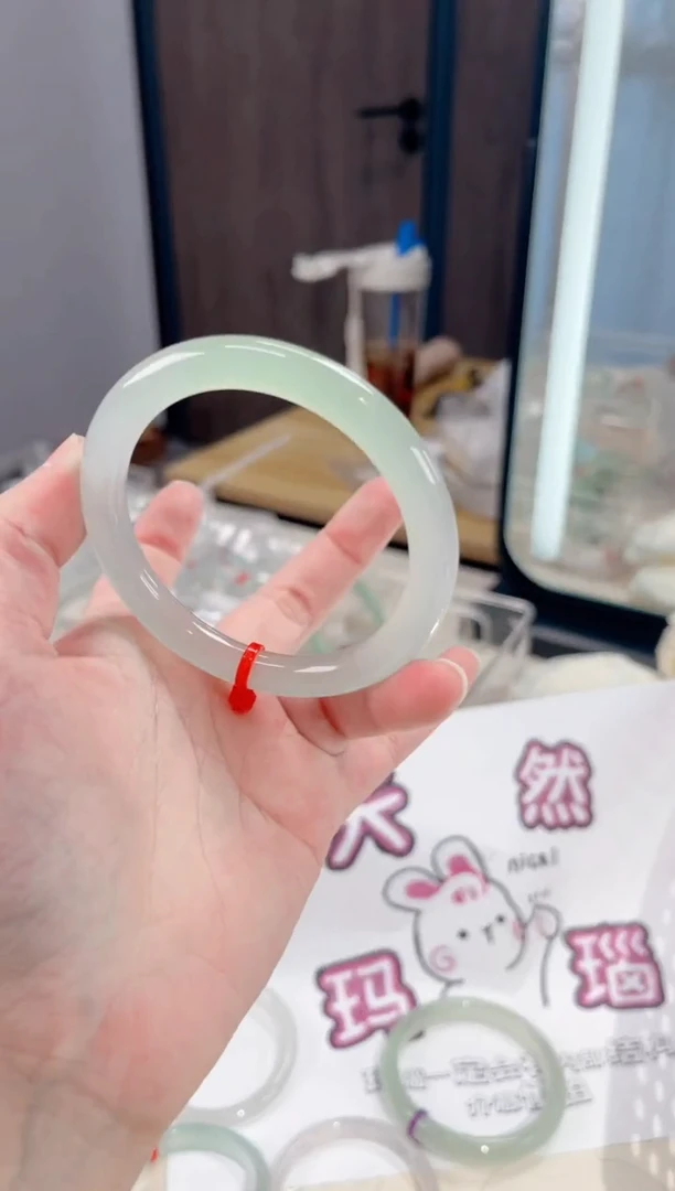 手镯玛瑙/玉髓未镶嵌106-58圈