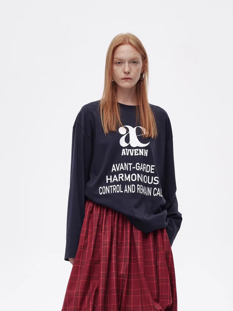 AVVENN2025春季新品女自然垂顺复古印花个性休闲长袖T恤