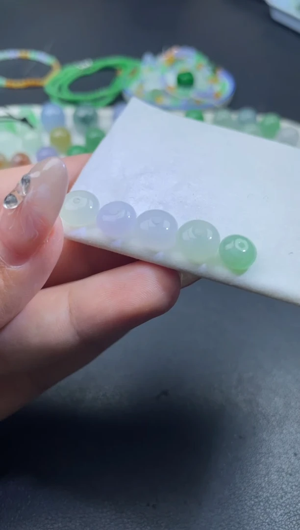 【闪购商品】翡翠颈饰未镶嵌BBBBB156