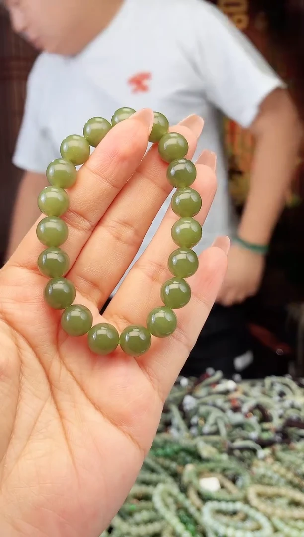 和田玉未镶嵌颈饰拍一发一