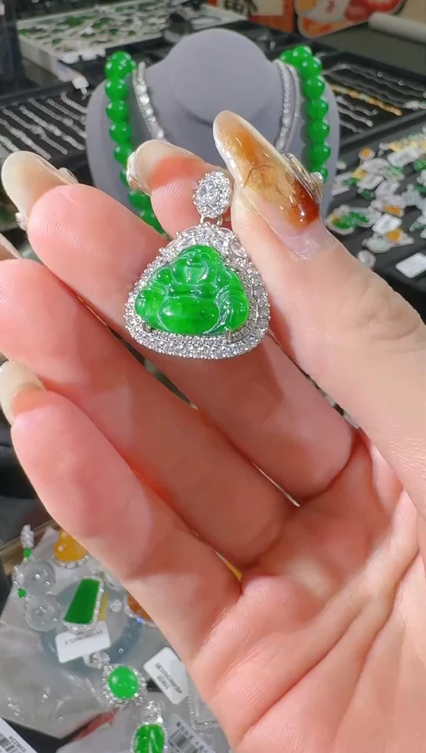 【闪购商品】翡翠吊坠(不含链)未镶嵌佛公