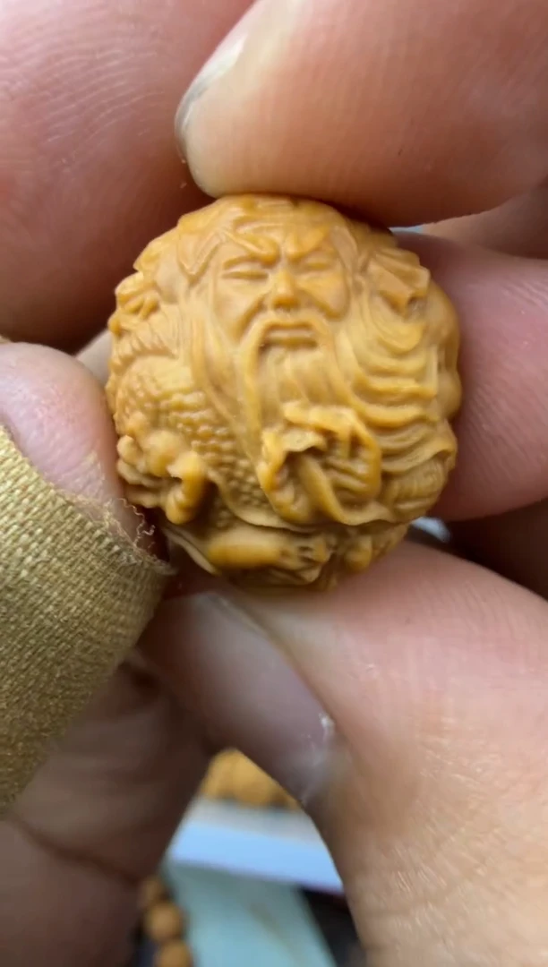 吊坠猴头核桃新款 关公