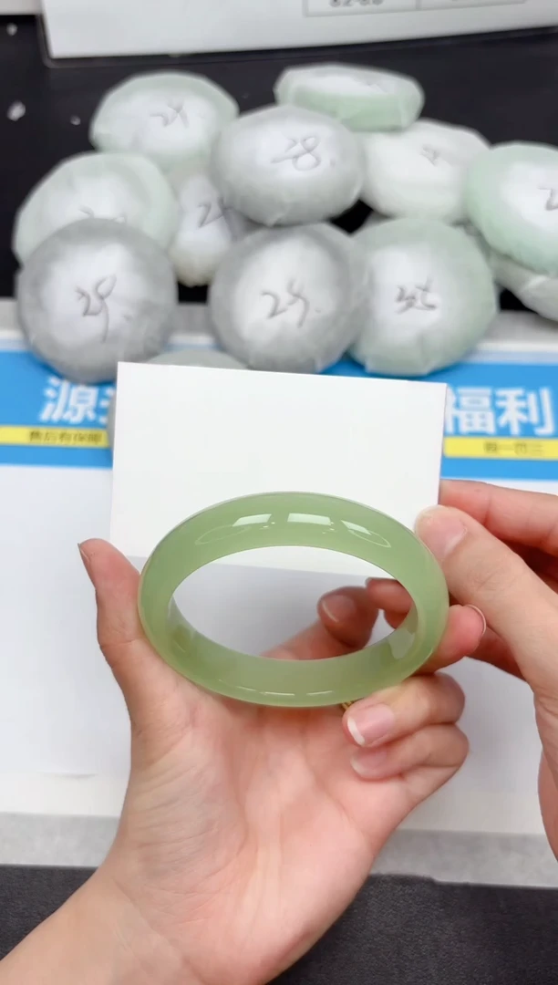 未镶嵌手镯石英质玉308-62.1