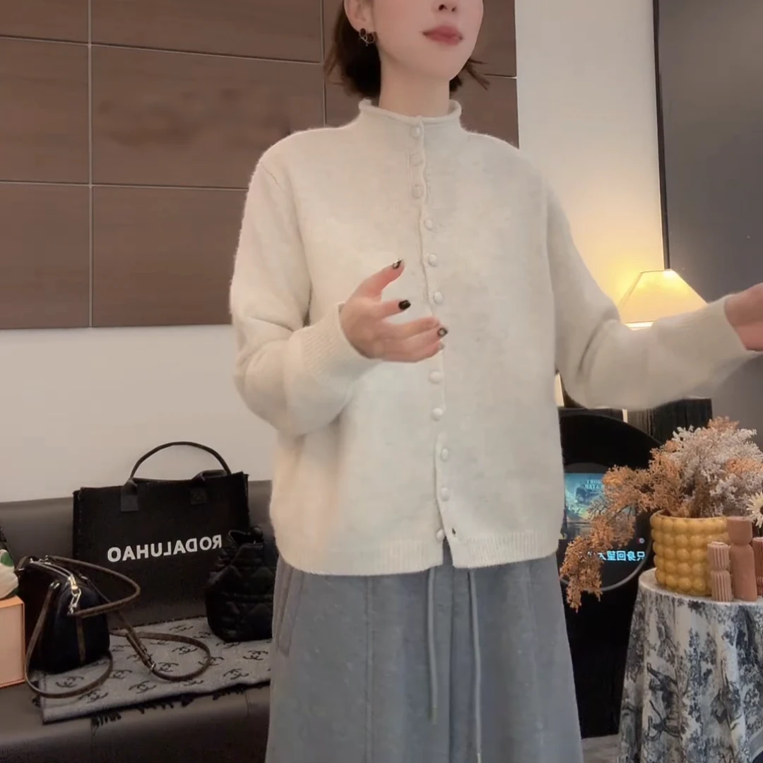 秋冬新款气质慵懒风百搭立领单排宽松时尚毛衣针织衫LK2508942