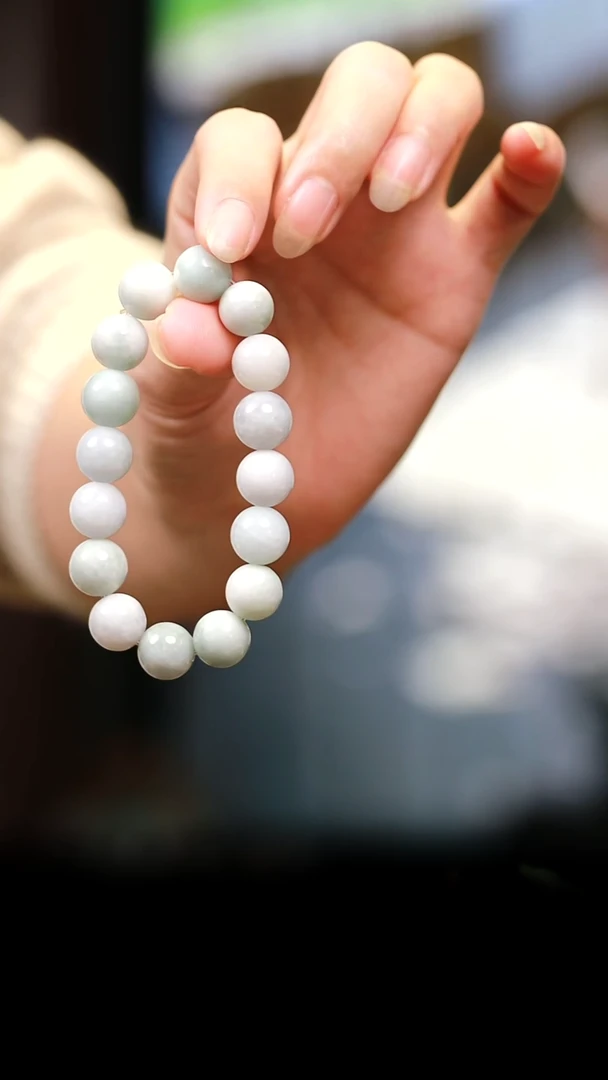 未镶嵌摆件翡翠手串