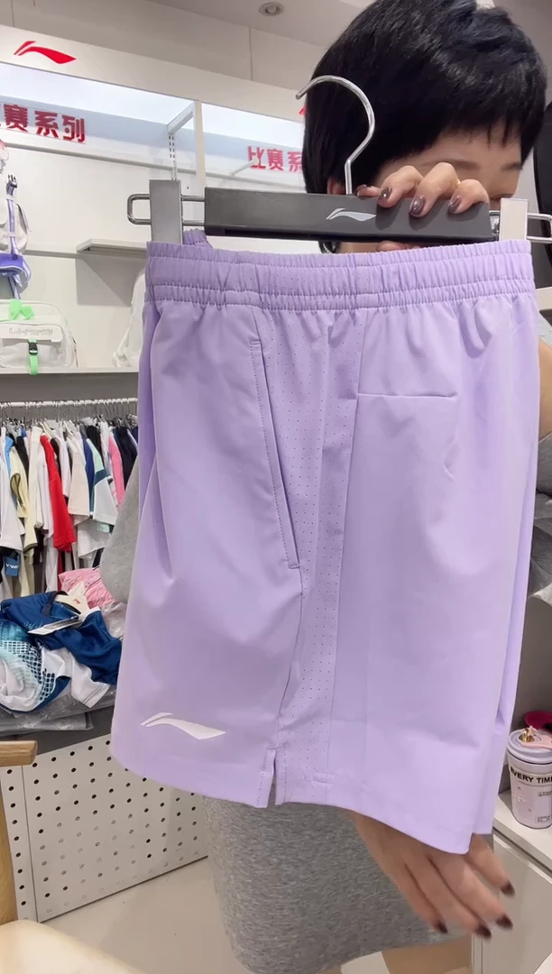 清仓款运动服球鞋配件球拍 女士短裤