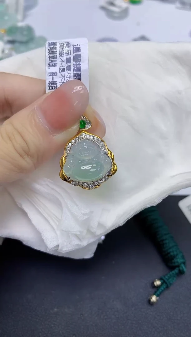 颈饰未镶嵌翡翠天然缅甸翡翠A货多样性发一件