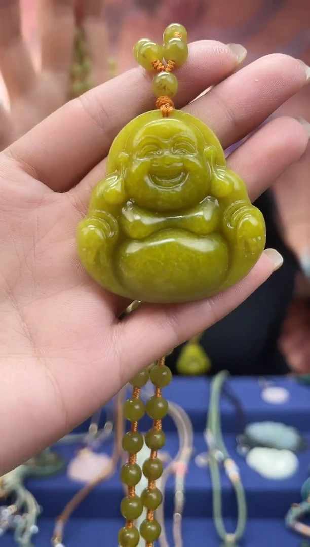 未镶嵌岫玉吊坠.