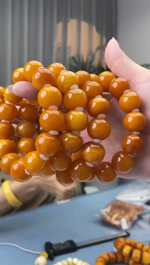 【闪购商品】未镶嵌蜜蜡珠宝奇石假一罚十，多样性发一件042.17