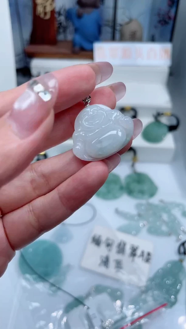 颈饰银S925镶嵌翡翠吊坠