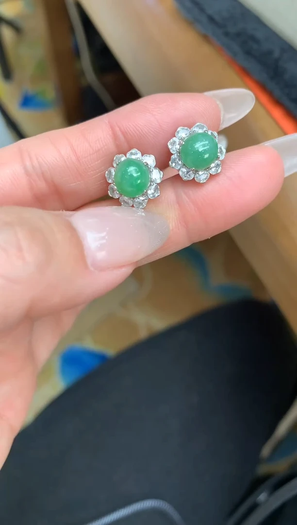 【闪购商品】翡翠耳饰银S925镶嵌耳钉