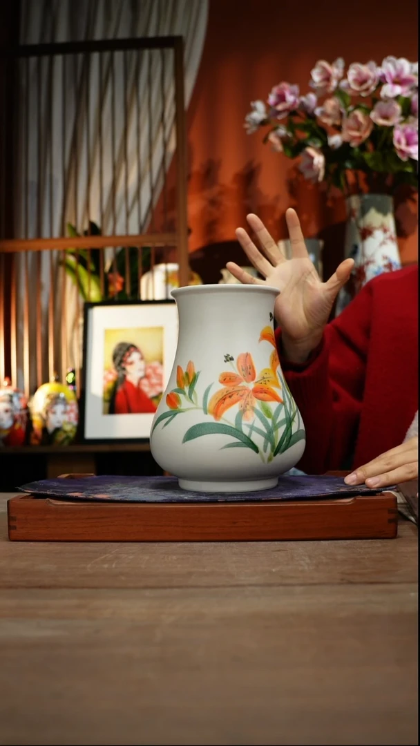 当代景德镇设计师釉下手绘陶瓷花瓶