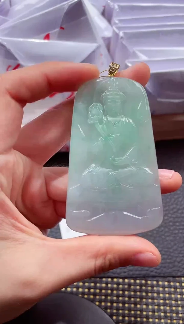 18K金镶嵌挂件翡翠000888