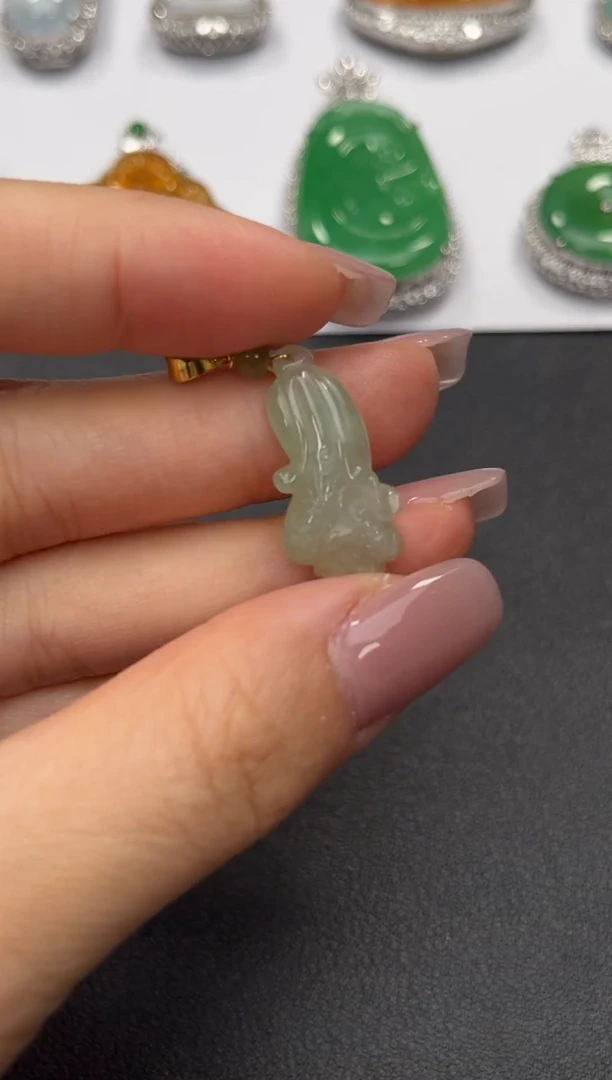 翡翠未镶嵌颈饰翡翠挂