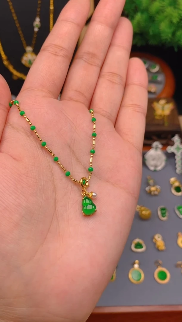 【闪购商品】翡翠吊坠(不含链)银S925镶嵌葫芦万能扣
