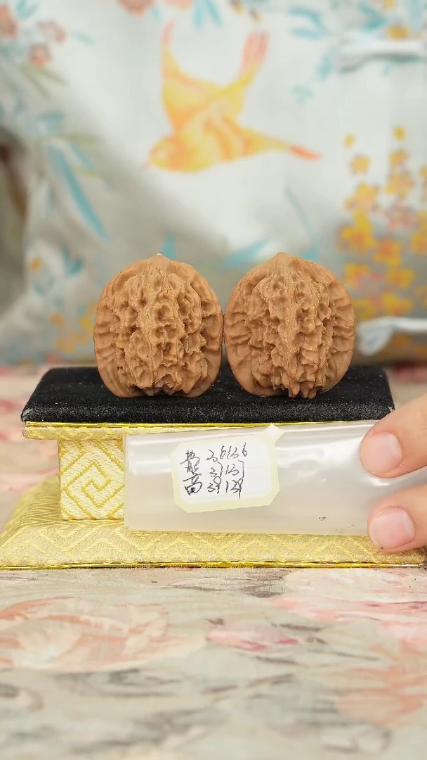 【闪购商品】文玩核桃把件非嫁接马老四