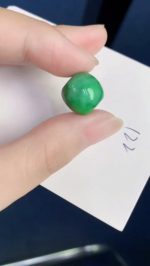 颈饰未镶嵌翡翠天然翡翠缅甸A货