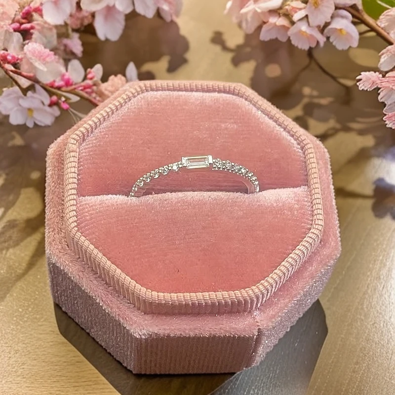 925银莫桑石戒指 方钻排戒xx038