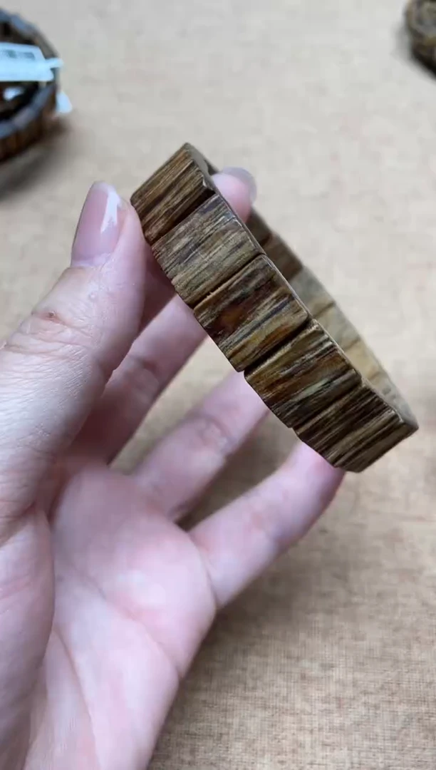 沉香手串抖***人菩萨棋手牌随型单圈多样性发其一