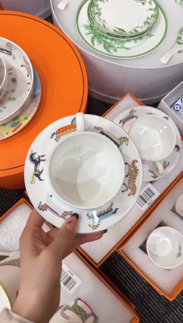 【闪购商品】杯H0472-------------