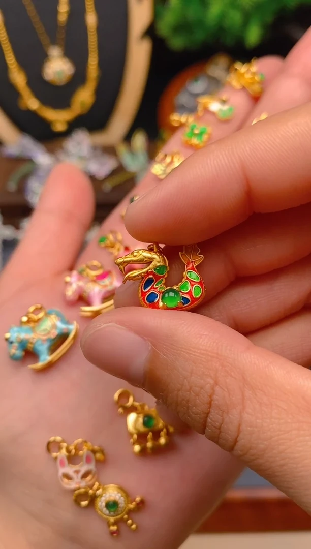 【闪购商品】翡翠吊坠(不含链)银S925镶嵌小蛇