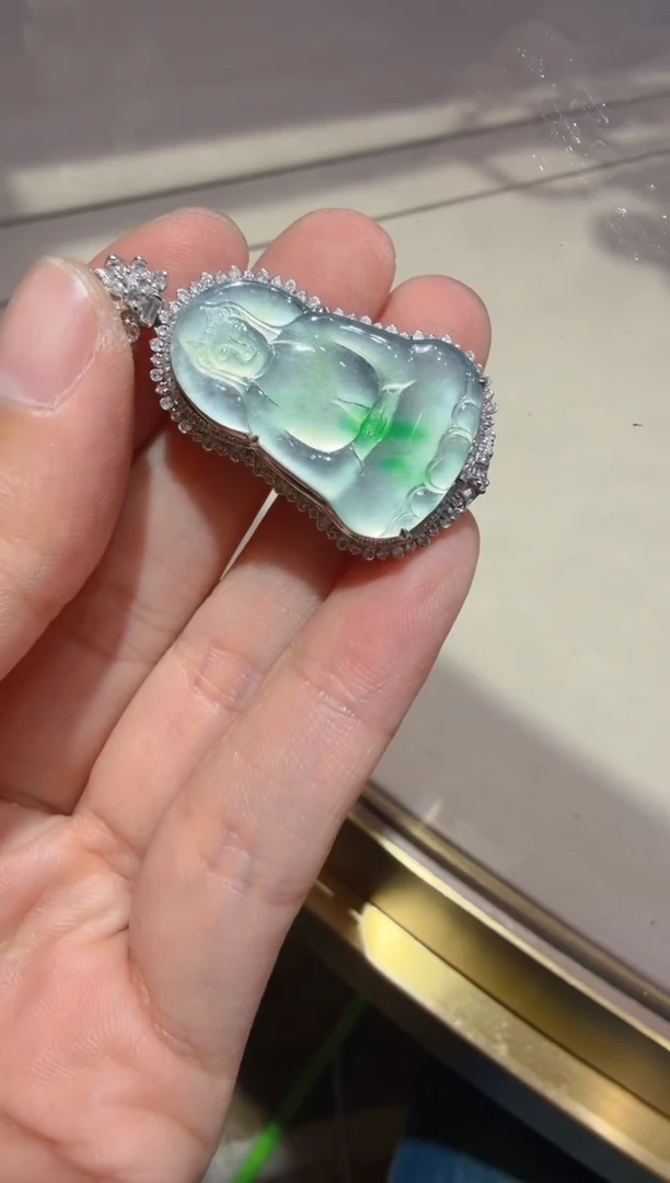 吊坠(不含链)18K金镶嵌翡翠多样性团购发一件