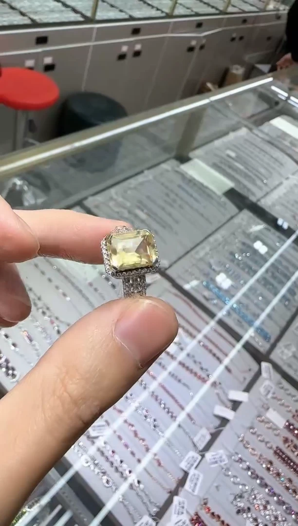 【闪购商品】黄晶戒指银S925镶嵌10*8mm