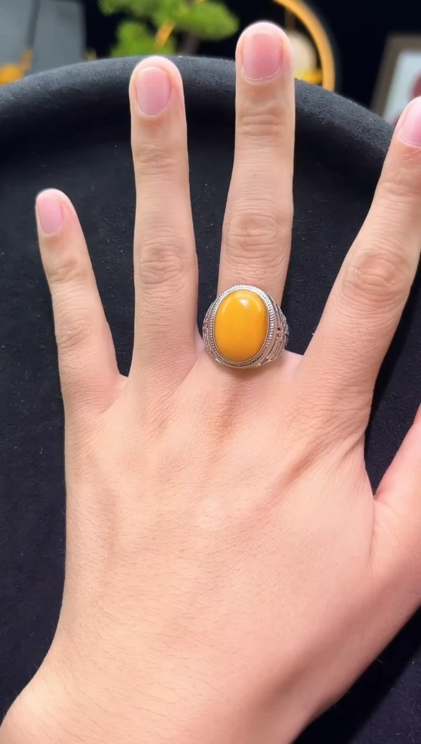 蜜蜡未镶嵌珠宝奇石72号链接