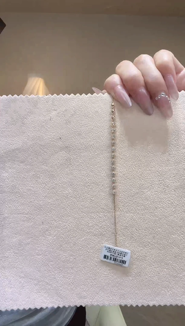 18K金镶嵌实验室培育钻石半圈泡泡手链