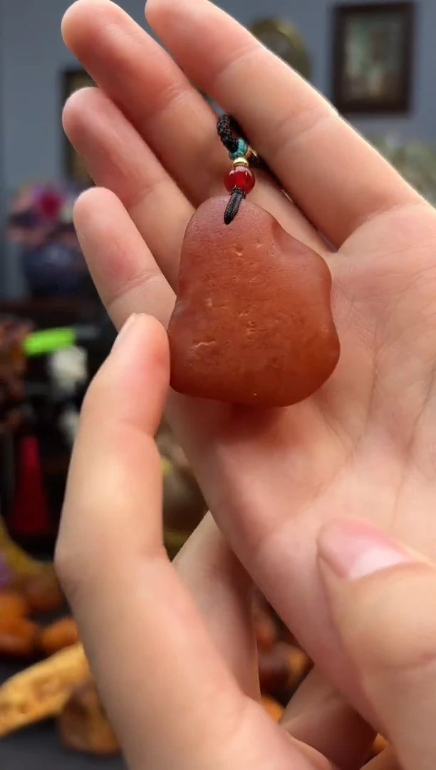 琥珀颈饰未镶嵌吊坠