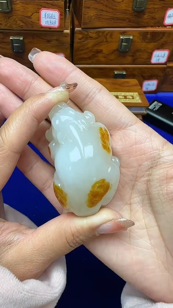 未镶嵌和田玉挂件踏*1