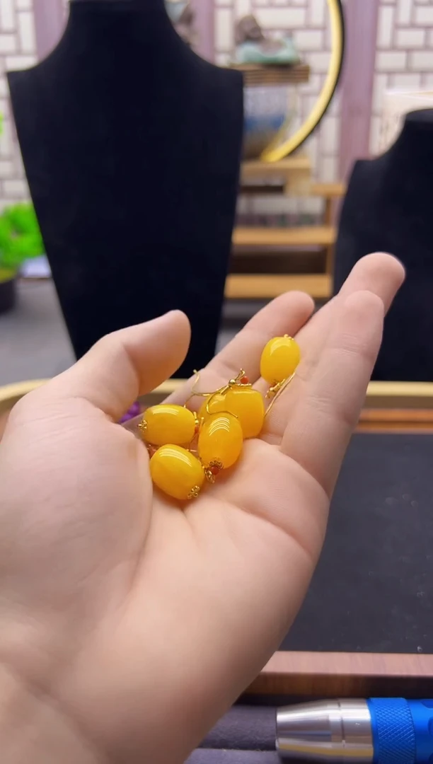 【闪购商品】蜜蜡耳饰14K金镶嵌E401