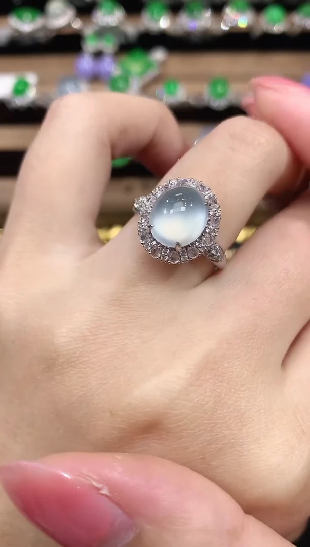 18K金镶嵌戒指翡翠C31