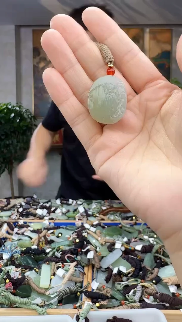 未镶嵌和田玉挂件拍一发一