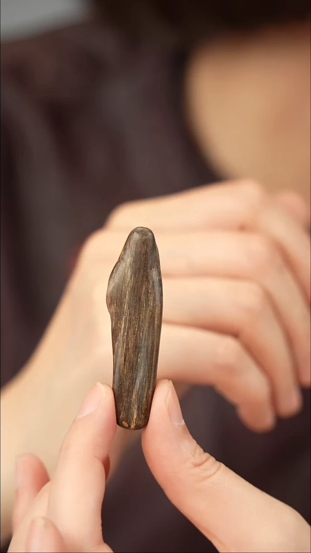 沉香吊坠文莱黑奇随型5.41g