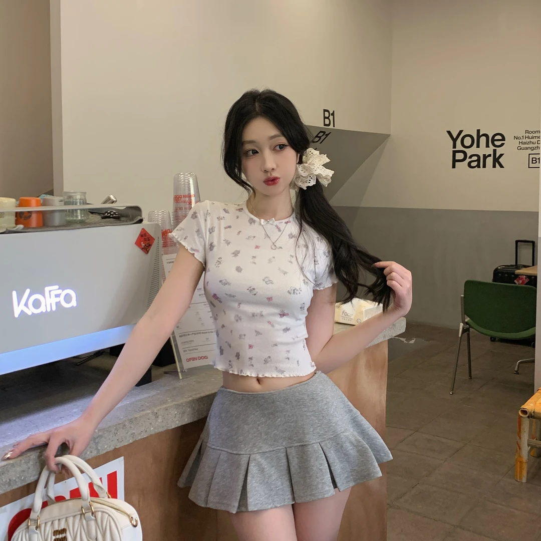 辣妹小香风碎花木耳边复古显瘦短袖T恤女春夏圆领修身打底上衣