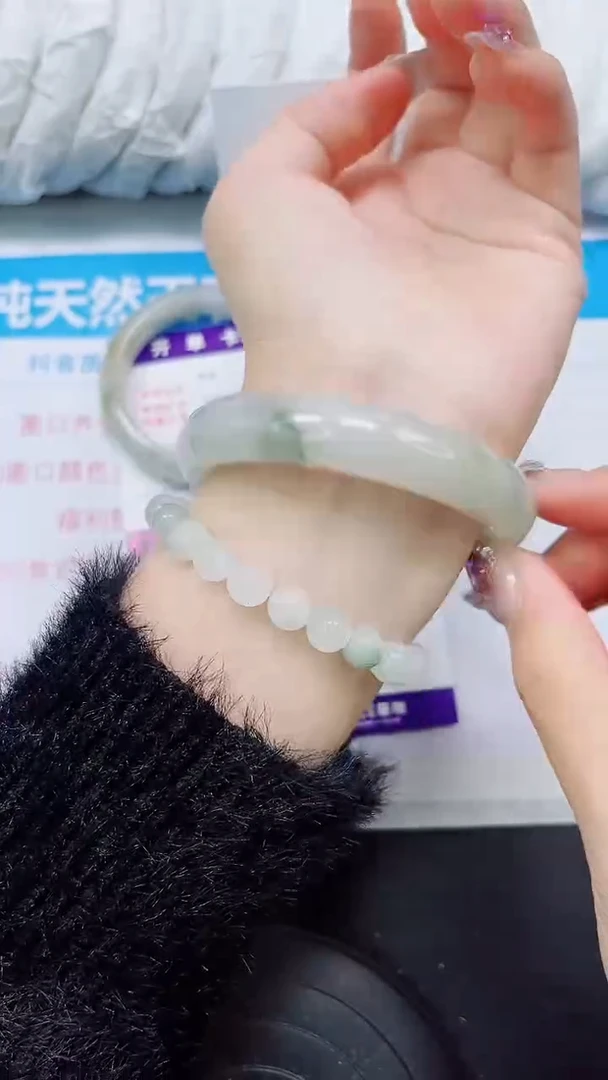 【闪购商品】石英质玉手镯未镶嵌S149-57/58