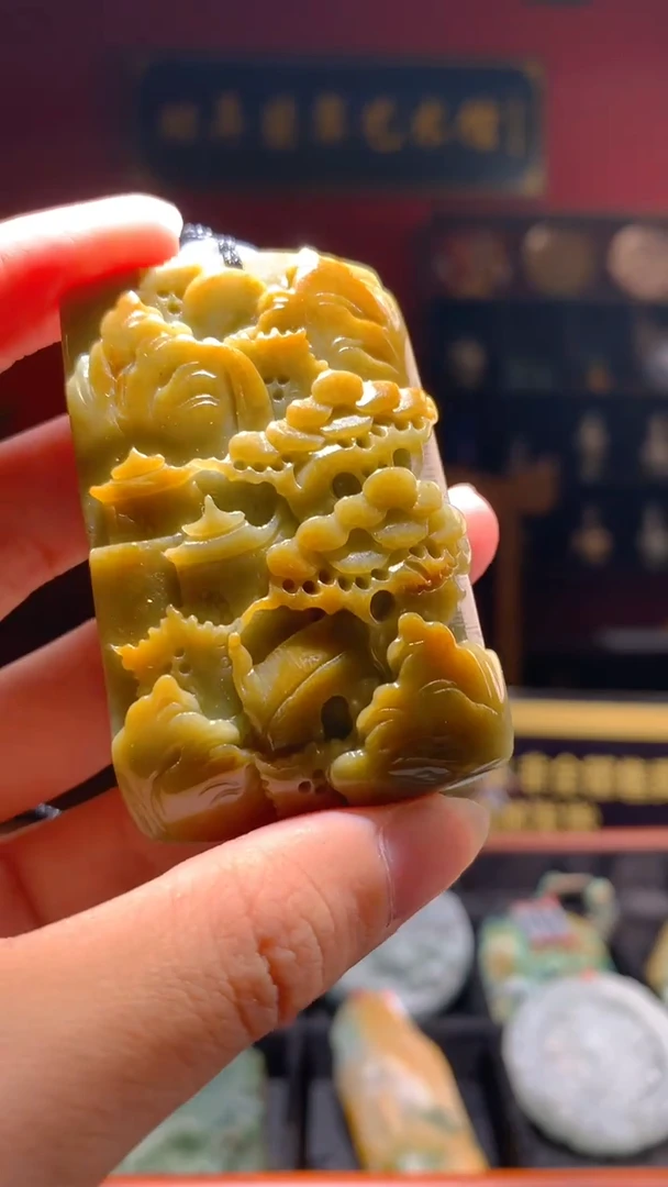 翡翠未镶嵌颈饰翡翠A货