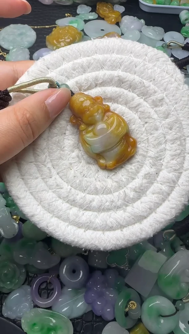 颈饰未镶嵌翡翠缅甸翡翠吊坠