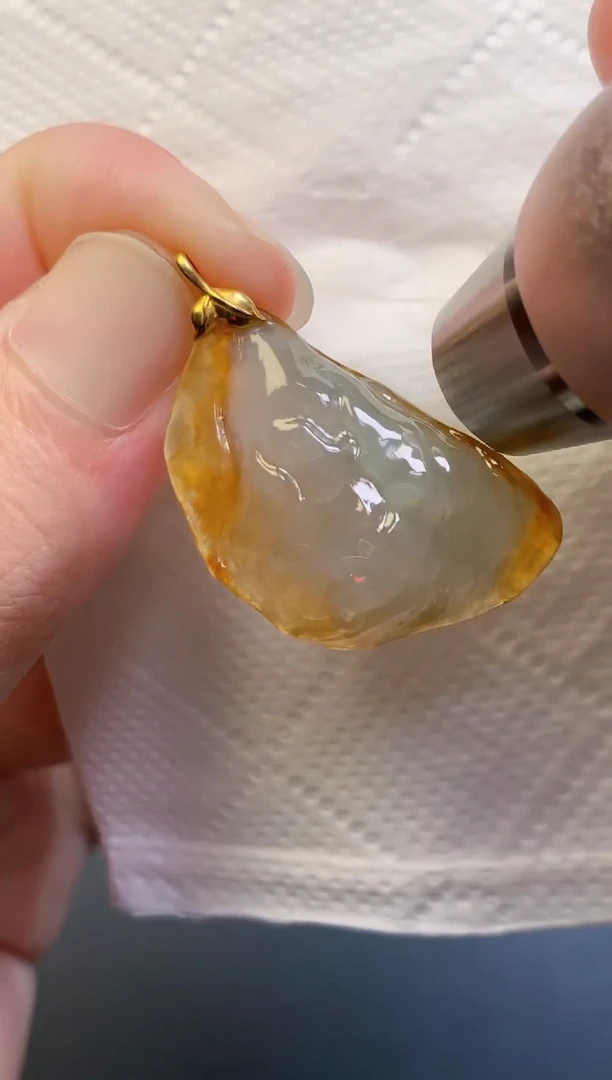 颈饰未镶嵌翡翠