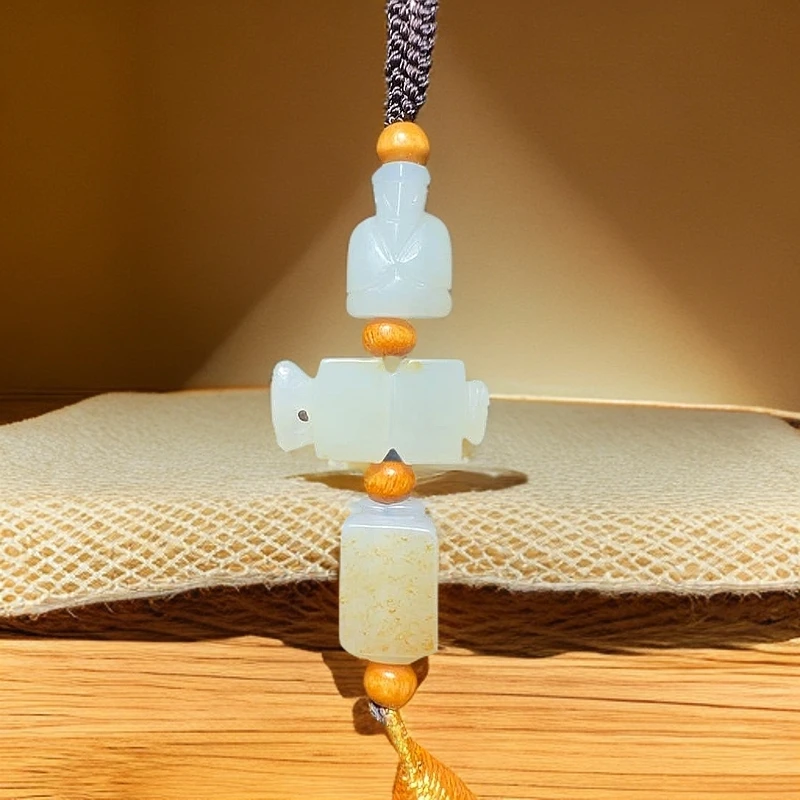 和田玉车挂未镶嵌