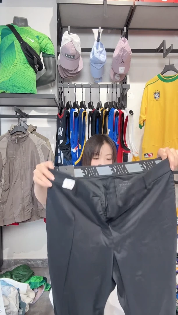 1727编码 耐克卫衣服饰过款为准 尺码