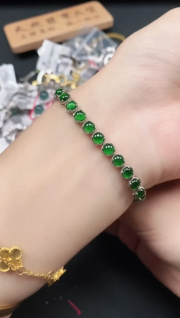 银S925镶嵌戒指翡翠1111