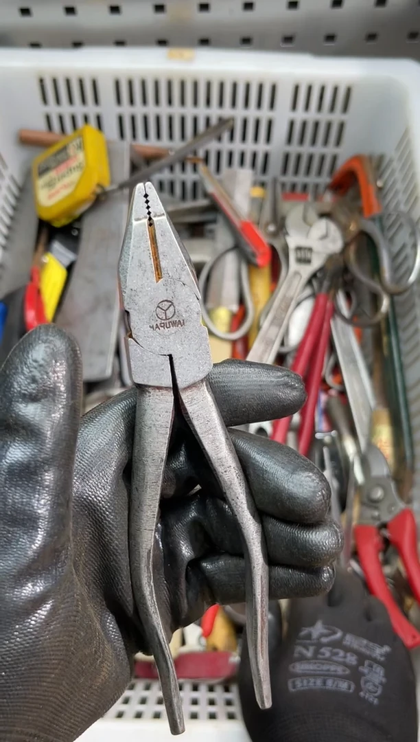 铁艮*工具工具工具