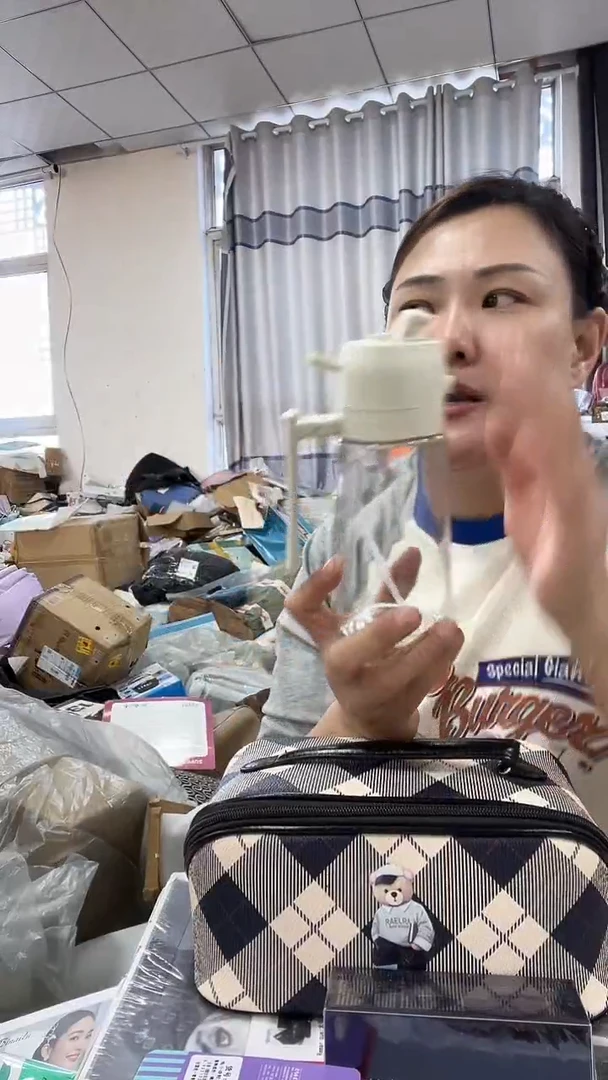 牦牛剖层皮革琪老板女包1号店超好看发图片款喷油壶