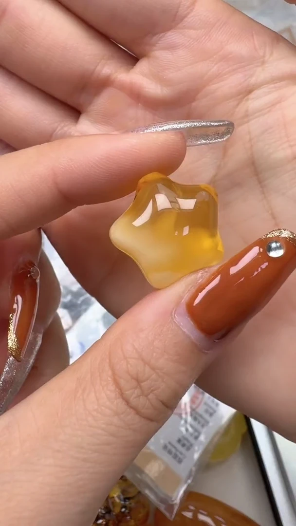 裸石琥珀未镶嵌如图