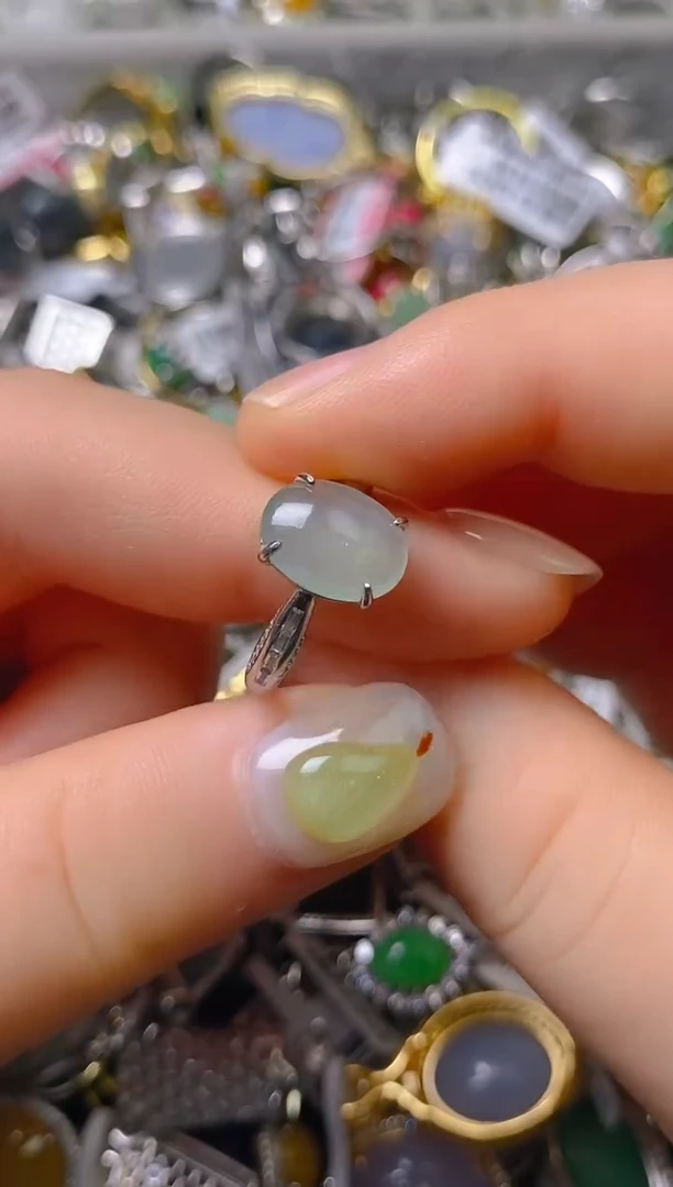 银S925镶嵌戒指翡翠百内无证书