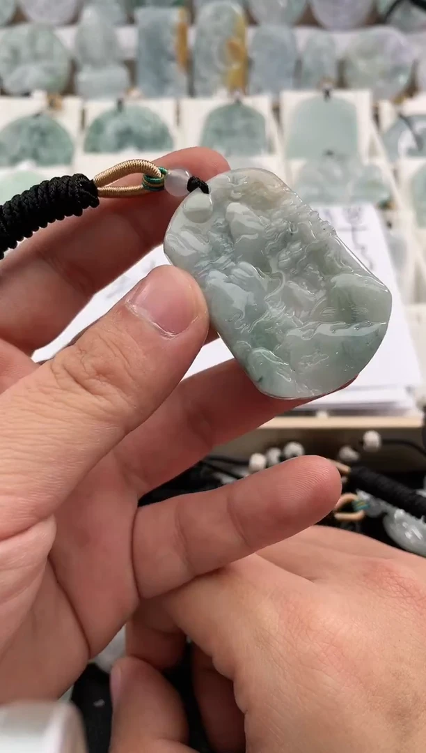 颈饰未镶嵌翡翠26/01/02/19