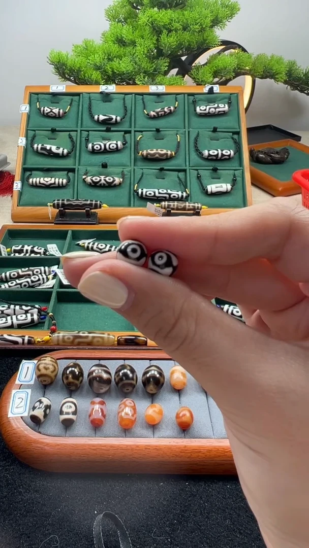 玛瑙/玉髓（覆膜）颈饰未镶嵌18.微瑕随机发货